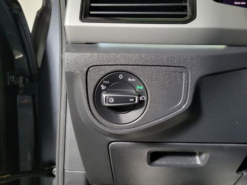 Used 2021 Volkswagen Atlas SEL Premium image 33