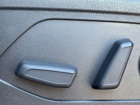 New 2026 Kia Sorento S w/ S Panoramic Sunroof Package image 29