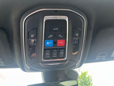 Used 2025 Jeep Grand Cherokee L Summit AWD/4WD image 41
