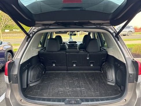 Certified 2023 Subaru Forester Limited image 37