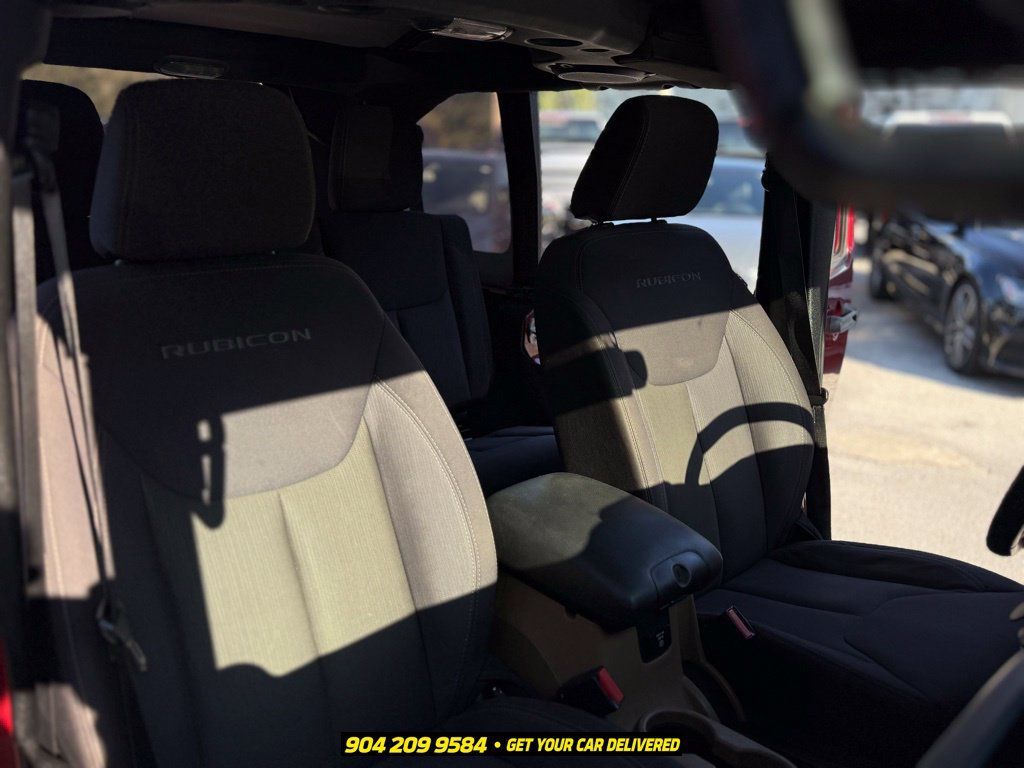 Used 2013 Jeep Wrangler Unlimited Rubicon w/ Connectivity Group AWD/4WD image 28