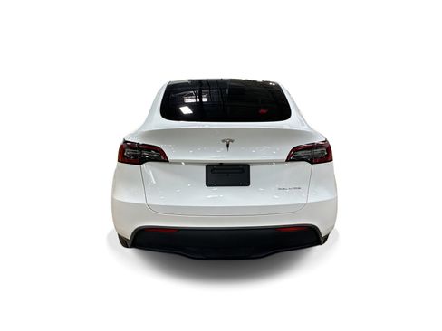 Certified 2023 Tesla Model Y Long Range AWD/4WD image 5