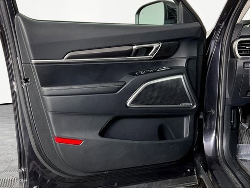 Used 2025 Kia Telluride S AWD/4WD image 19