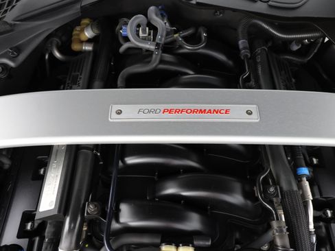 Used 2018 Ford Mustang Shelby GT350 w/ Electronics Package RWD image 21