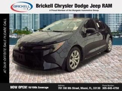 Used 2022 Toyota Corolla LE FWD image 36