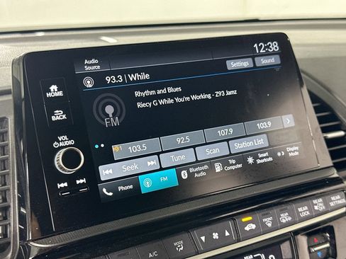 Used 2025 Honda Odyssey EX-L image 31