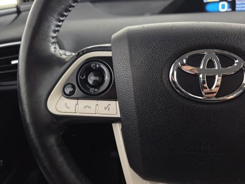 Used 2017 Toyota Prius Prime Advanced FWD image 30