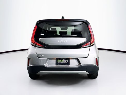 Used 2025 Kia Soul LX w/ LX Technology Package image 7