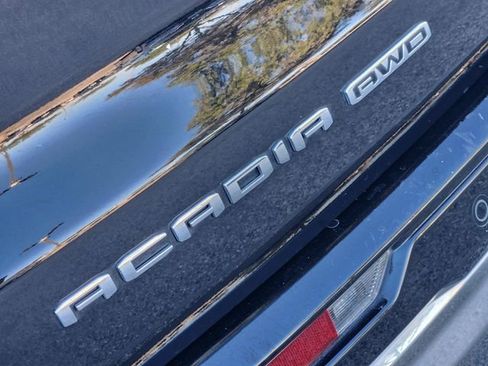 Used 2024 GMC Acadia Denali w/ Super Cruise Package image 9