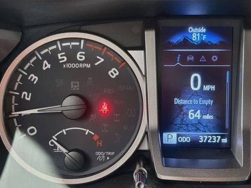 Used 2023 Toyota Tacoma SR5 AWD/4WD image 13