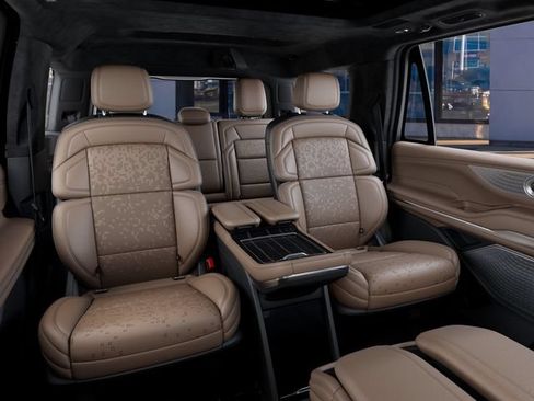 New 2027 Lincoln Navigator Black Label AWD/4WD image 13