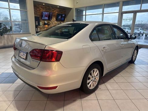 Used 2013 Volkswagen Jetta SE image 12