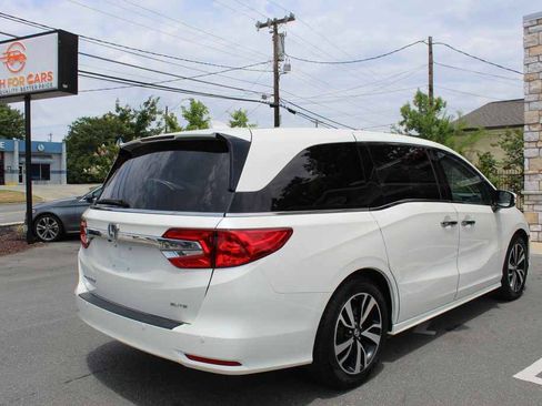 Used 2018 Honda Odyssey Elite image 5