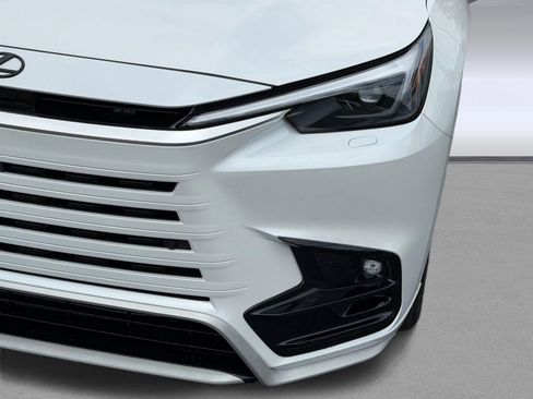 New 2026 Lexus TX 500h AWD w/ Technology Package image 10
