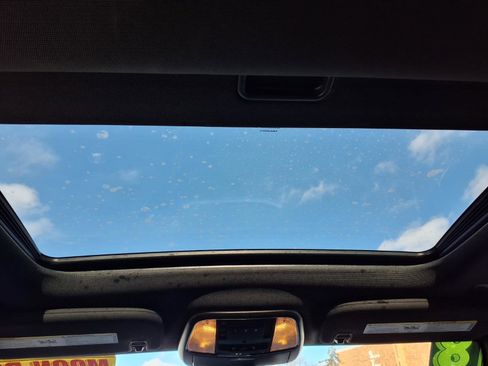 Used 2018 Jeep Grand Cherokee Altitude image 10