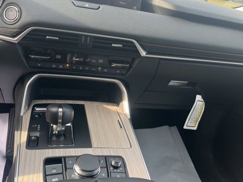 New 2024 MAZDA CX-90 Plug-In Hybrid w/ Premium Plus image 13