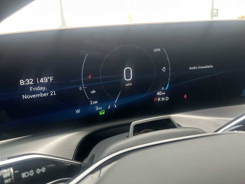 New 2026 Cadillac Vistiq Luxury image 11