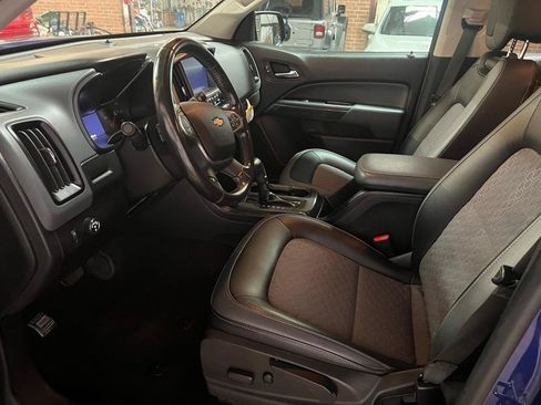 Used 2017 Chevrolet Colorado Z71 RWD image 19