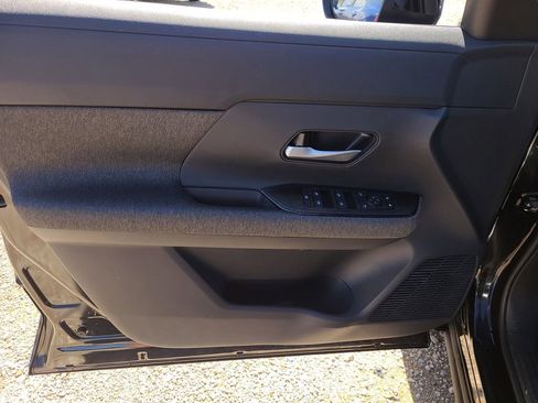 New 2026 Nissan Kicks SV image 14