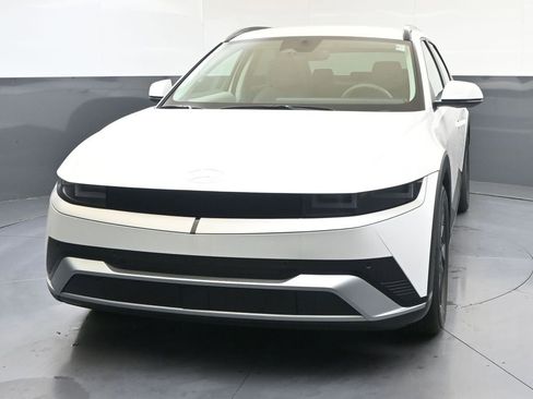 New 2025 Hyundai Ioniq 5 SEL image 1