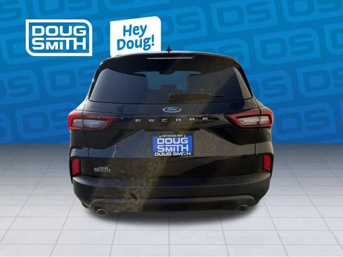 Used 2025 Ford Escape ST-Line FWD image 3