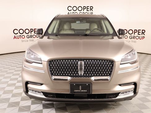 Used 2021 Lincoln Aviator Reserve w/ Equipment Group 201A RWD image 10