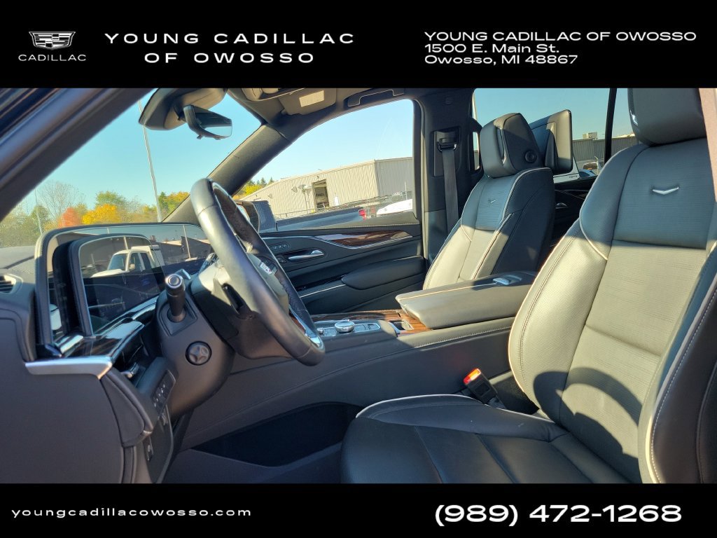 Used 2024 Cadillac Escalade Premium Luxury w/ LPO, Floor Liner Package AWD/4WD image 8