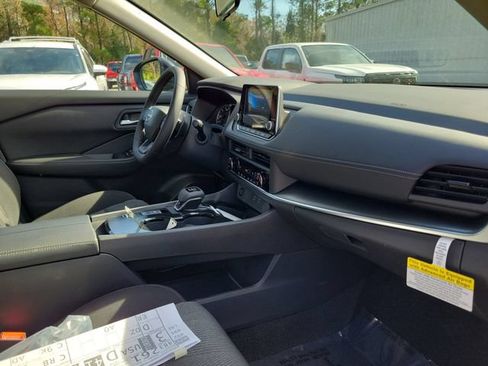 New 2026 Nissan Rogue SV FWD image 34