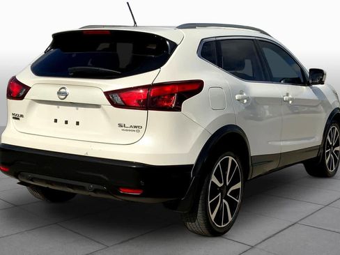 Used 2019 Nissan Rogue Sport SL w/ Premium Package image 13