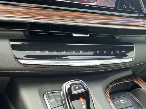 Used 2023 Cadillac Escalade Premium Luxury w/ Performance Package AWD/4WD image 27