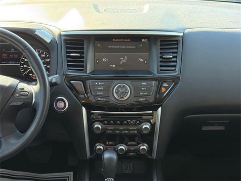 Used 2020 Nissan Pathfinder SV w/ Cargo Package image 13