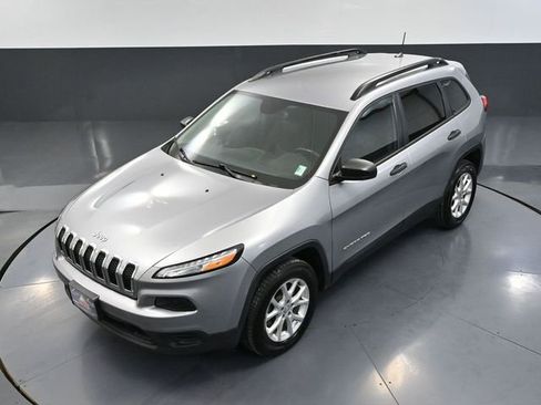Used 2017 Jeep Cherokee Sport w/ Cold Weather Group image 53