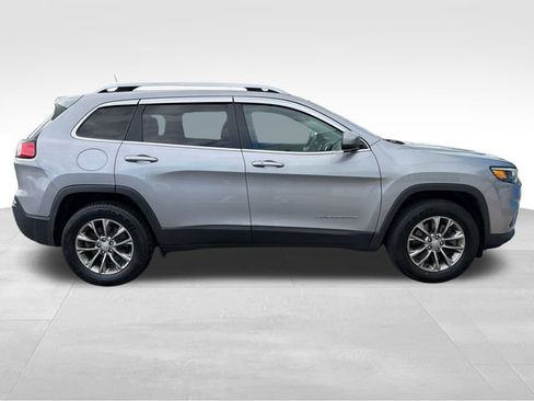 Used 2020 Jeep Cherokee Latitude Plus w/ Comfort/Convenience Group AWD/4WD image 8