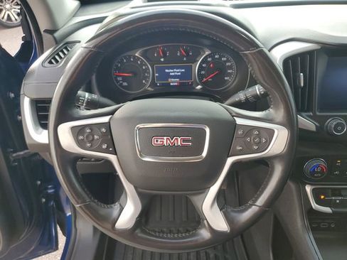 Used 2022 GMC Terrain SLT w/ Tech Package image 20