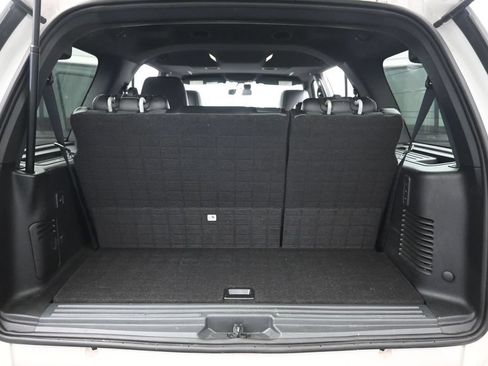 Used 2016 Lincoln Navigator Select AWD/4WD image 33