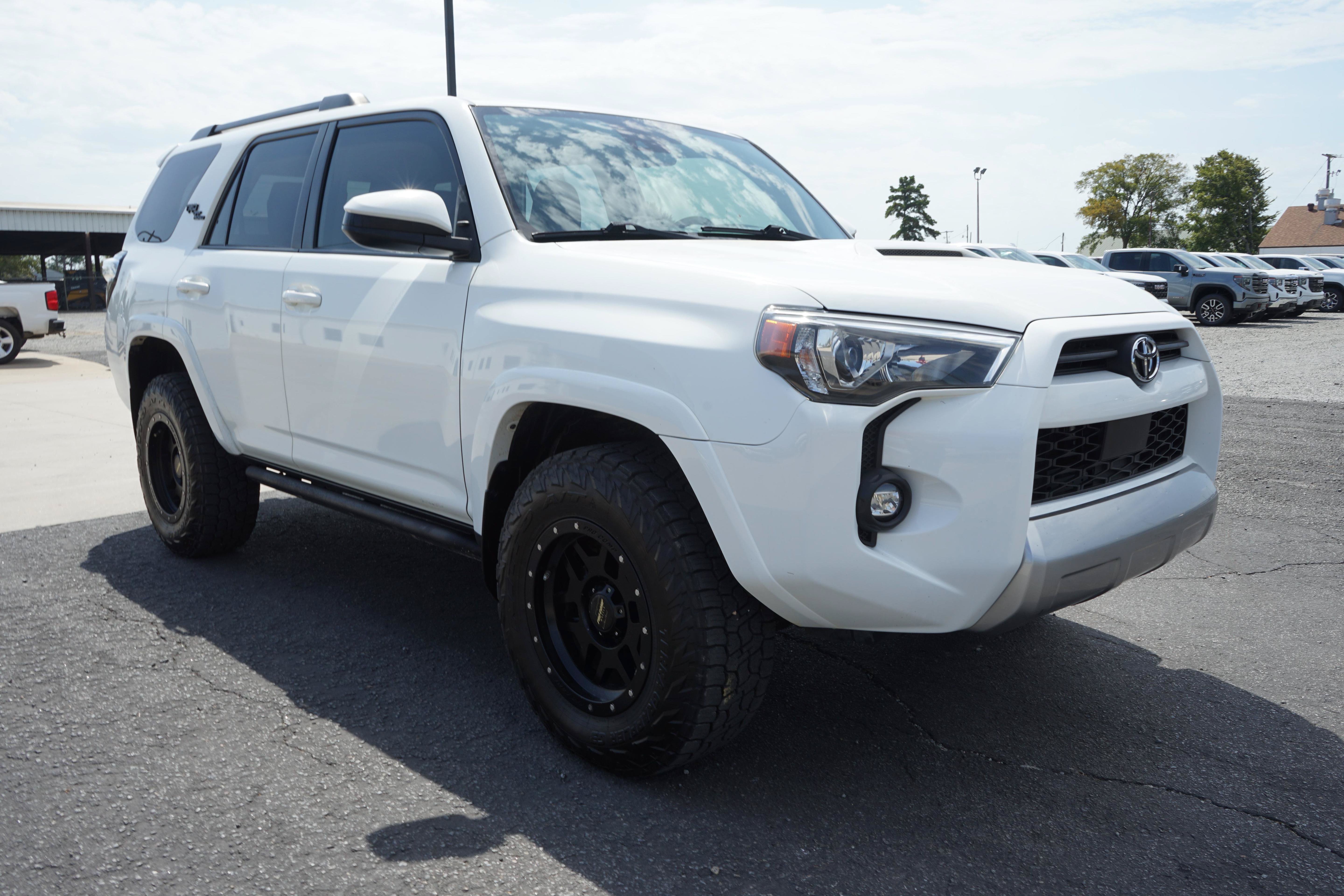 Used 2021 Toyota 4Runner TRD Off-Road AWD/4WD image 7