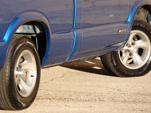 Used 2000 Chevrolet S10 Pickup LS w/ Preferred Equipment Group image 49