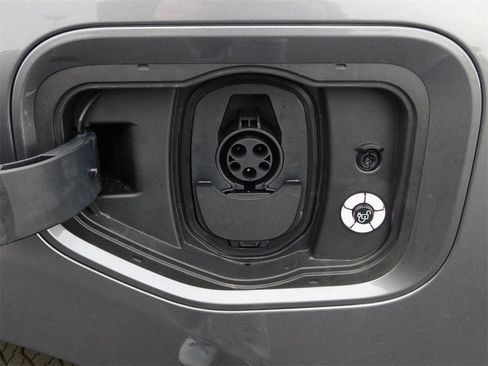 New 2023 Ford F150 Lightning XLT w/ Equipment Group 312A High image 39