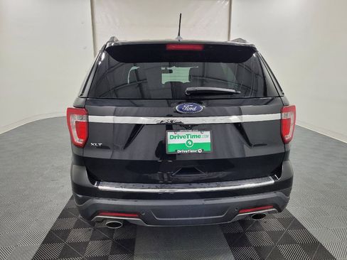 Used 2018 Ford Explorer XLT w/ Equipment Group 202A FWD image 6