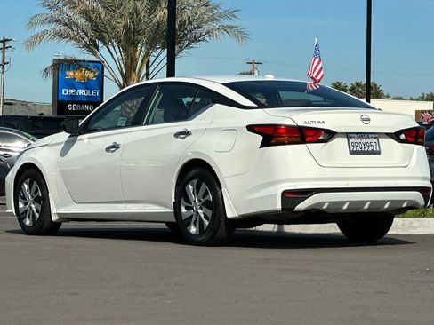 Used 2025 Nissan Altima 2.5 S image 6