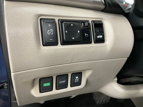 Used 2017 Nissan Sentra SV w/ Style Package image 32