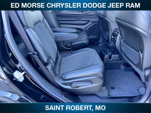 New 2025 Jeep Grand Cherokee L Altitude AWD/4WD image 33