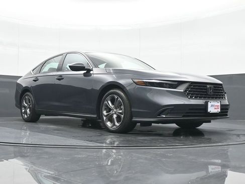 Used 2023 Honda Accord EX image 24