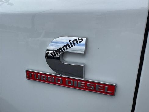 Used 2024 RAM 2500 Tradesman w/ Chrome Appearance Group AWD/4WD image 25