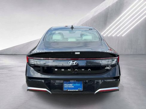 Certified 2025 Hyundai Sonata SEL AWD/4WD image 6