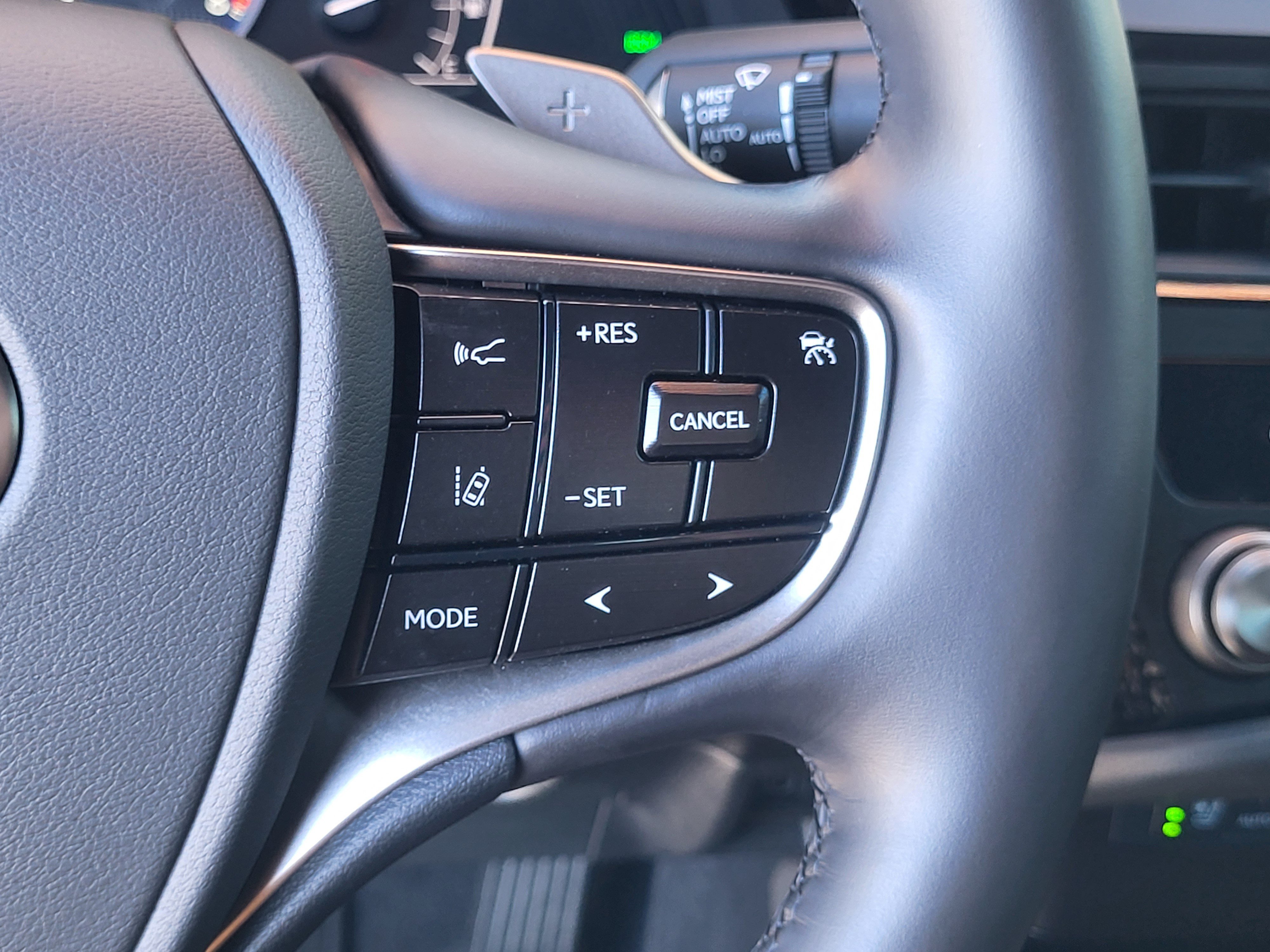 Used 2025 Lexus ES 350 w/ Premium Package FWD image 16