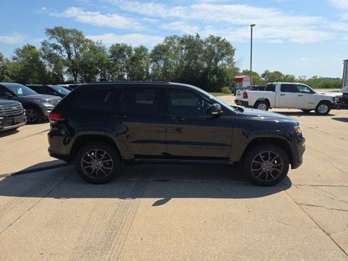 Used 2021 Jeep Grand Cherokee High Altitude AWD/4WD image 9