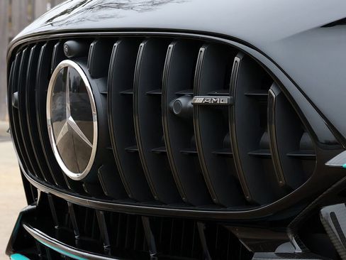 Used 2025 Mercedes-Benz AMG GT 63 image 16