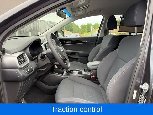 Used 2019 Kia Sorento AWD V6 image 16