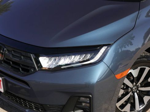 Used 2025 Honda Odyssey EX-L image 3
